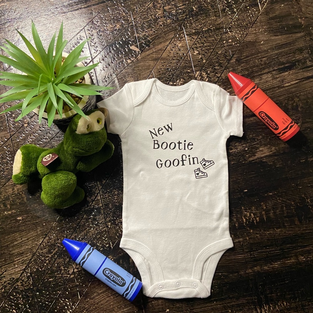Club Baby - New Booty Goofin' Infant Baby Onsie NEW NWT